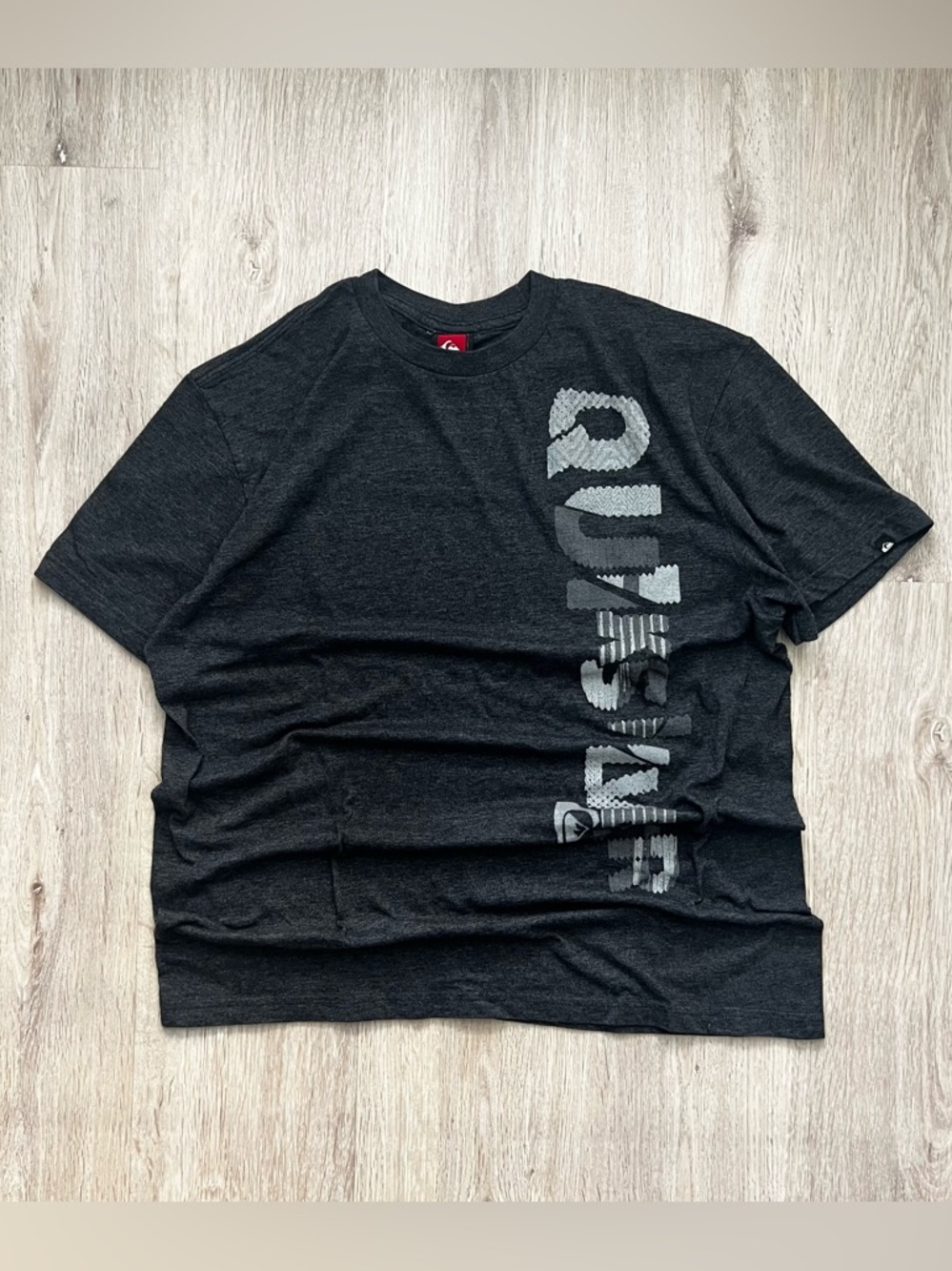 Vintage Y2K Quicksilver Graphic Tee Grey Grunge Skater 2000’s Men’s Size L